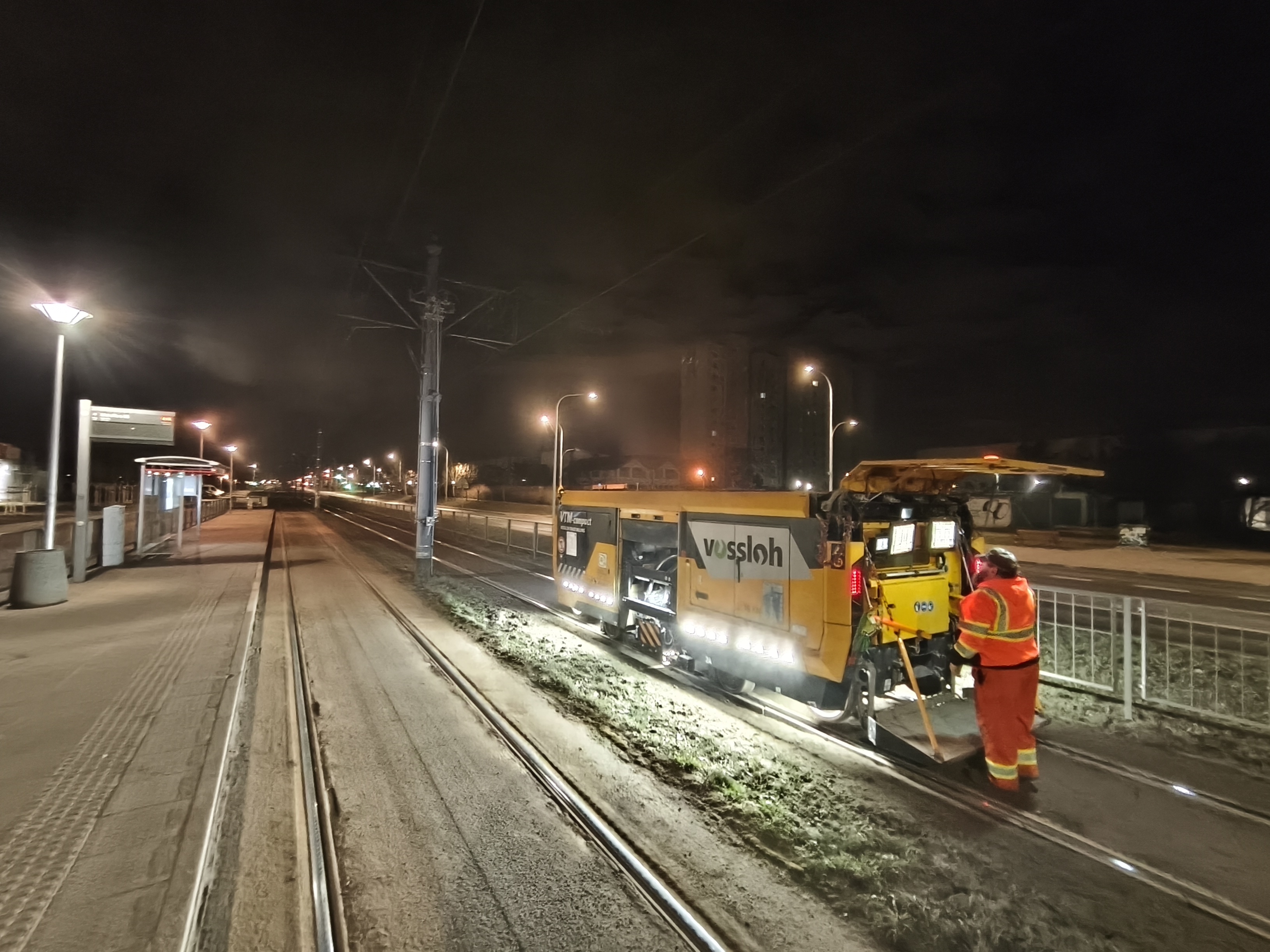 The VTM-compact is used for targeted milling operations on defined sections of the railway network 