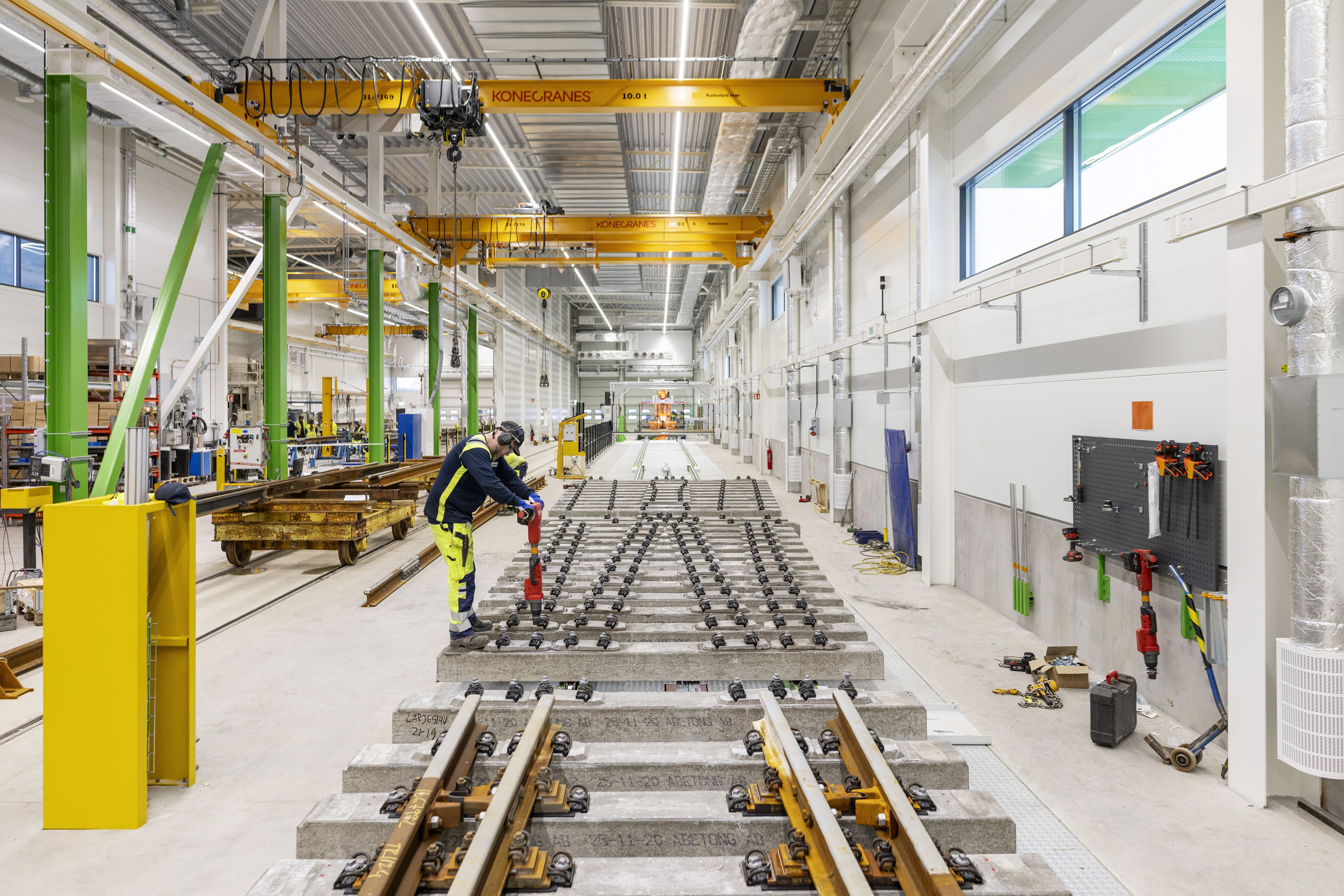 Turnout assembly in Vossloh's plant in Sannahed, Sweden