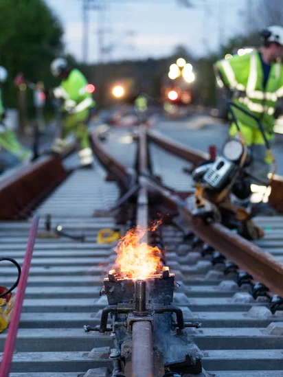 Vossloh employees on the tracks